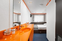 2-местная с двуспальной кроватью, тип 2 (средняя палуба)
Теплоход «Санкт-Петербург»